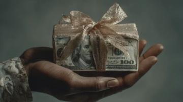 明星們的善舉,透明度更重要的捐款和應急救助