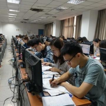 四川美術專業生深入研究學科薄弱點，實施針對性突破措施