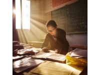 三十年教齡語文老師震驚：半數學生考不及格試卷卻異常簡單