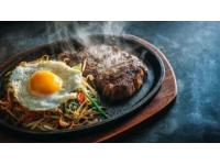 深度體驗蒙古族風(fēng)味烤牛排：香辣醇厚，味蕾上的草原之旅