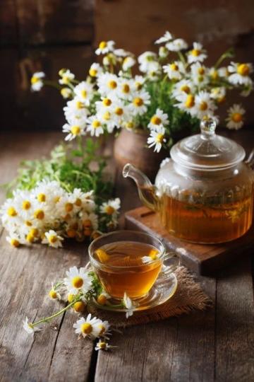 疏肝解郁:緩解更年期癥狀的茶飲方案