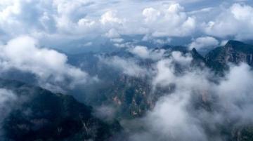 天門雄峙楚江開:蕪湖天門山的自然史詩與人文華章