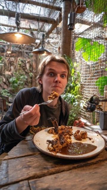 今天在農業大學準備吃一點飯，就遇見了那個餐廳，熟悉的味道撲面而來