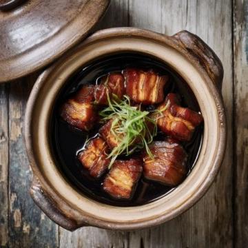 外酥里嫩的鍋包肉，酸甜可口的東北經典菜肴試試看