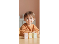 精選四款敏感寶寶奶粉測評：有機(jī)與非有機(jī)、水解小分子蛋白大揭秘！輕松選購理想口糧，守護(hù)敏寶健康成長。