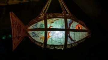 調(diào)皮的木魚來到婆婆家惹出不少麻煩事