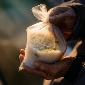 在加拿大吃碗石鍋拌飯要花多少錢?