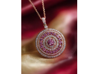 揭秘尤金妮公主收到的甜蜜情人節禮物！緊隨凱特梅根步伐，嫁入王室生活幸福美滿