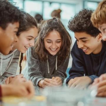 高三復習應構建跨學科知識網絡，提升綜合思維能力