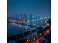 成都作為一座歷史悠久、文化豐富、美食眾多的城市，四季各有不同的風(fēng)貌和旅游體驗(yàn)