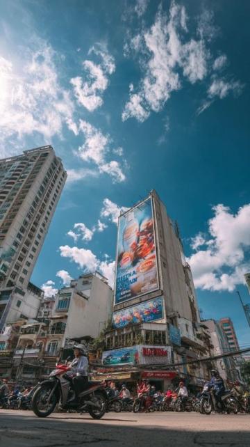 金邊街頭盛況：中柬文化盛宴精彩紛呈